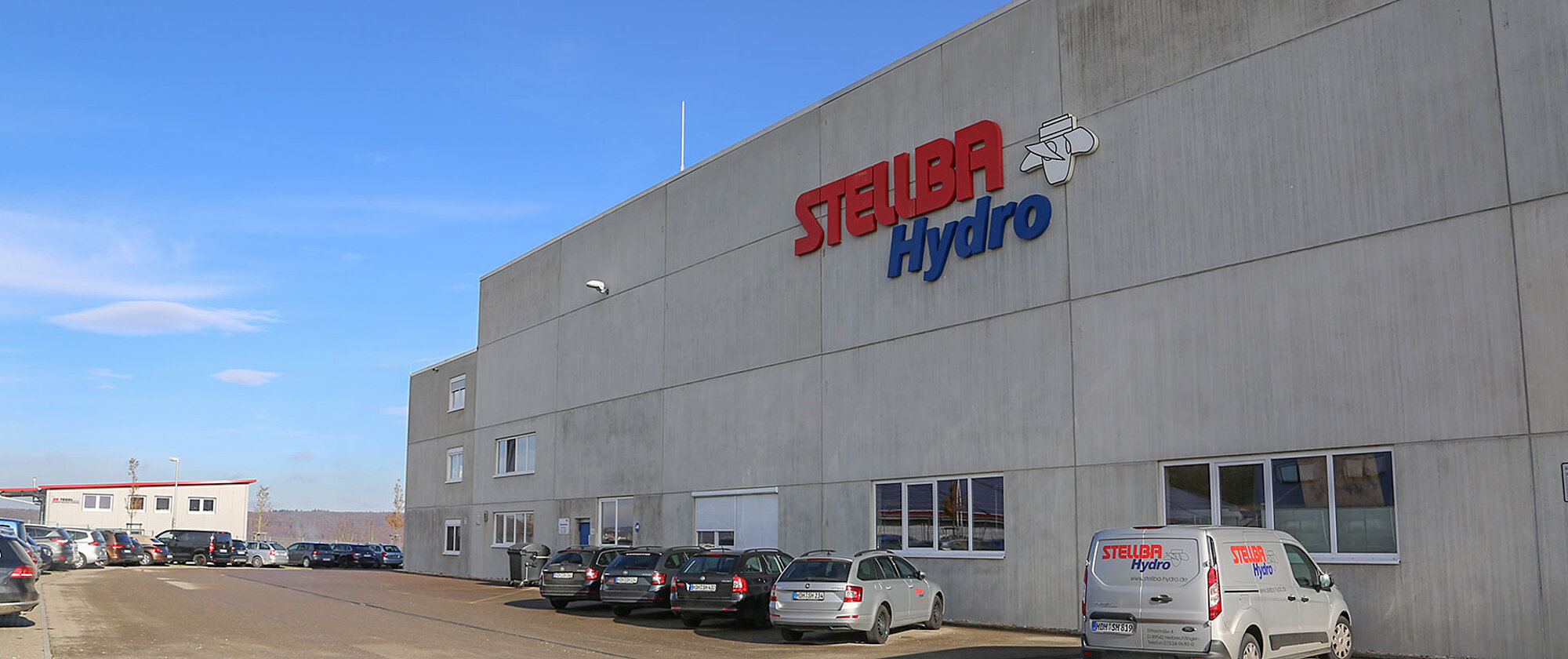 Stellba Hydro Firmengebaeude Aussenansicht